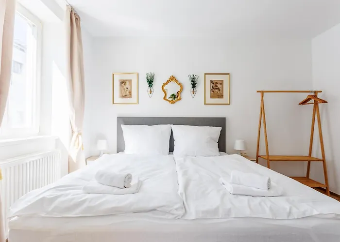 Mozarts Family & Group - 15 Min Ins Zentrum Apartamento *